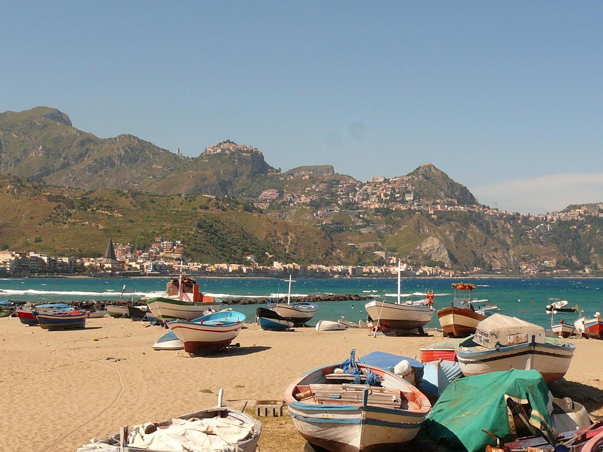 Nefele Giardini-Naxos