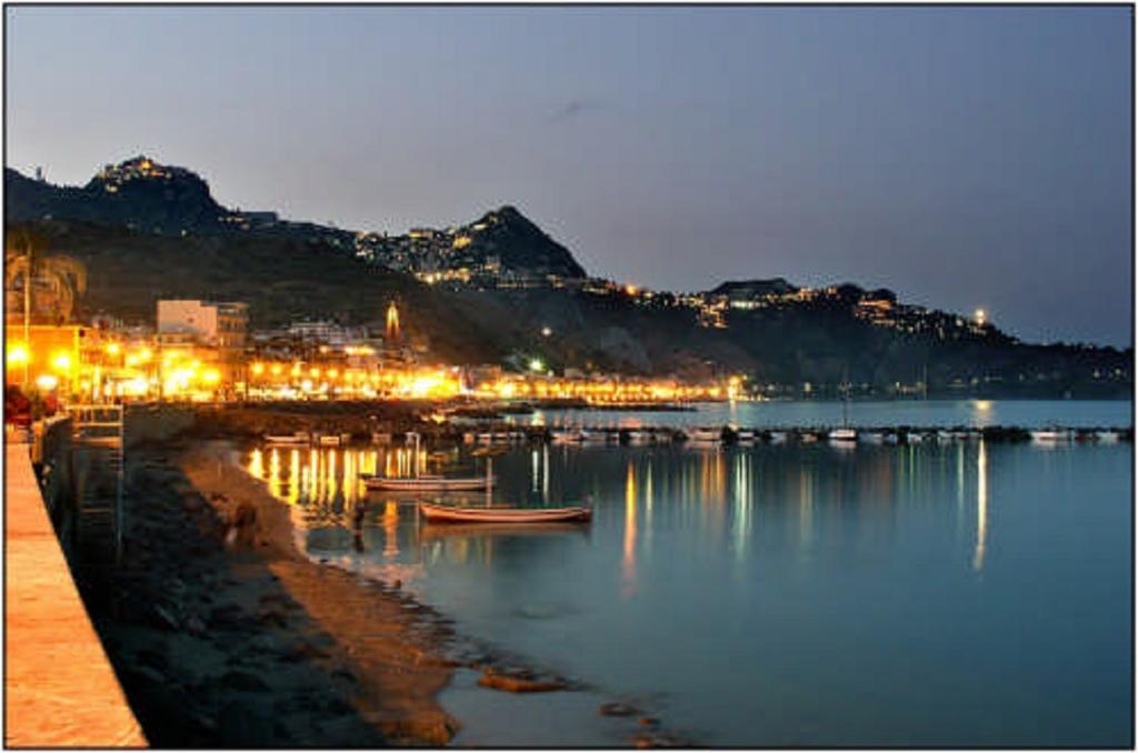 Nefele Giardini Naxos