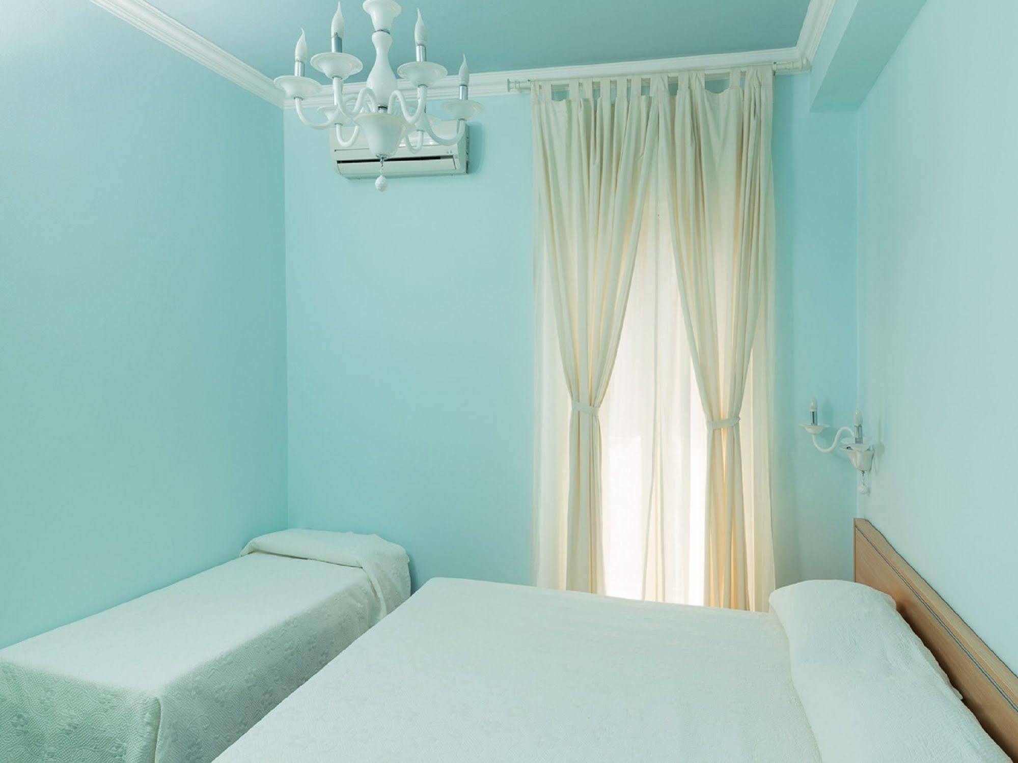 Hotel Nefele Giardini Naxos